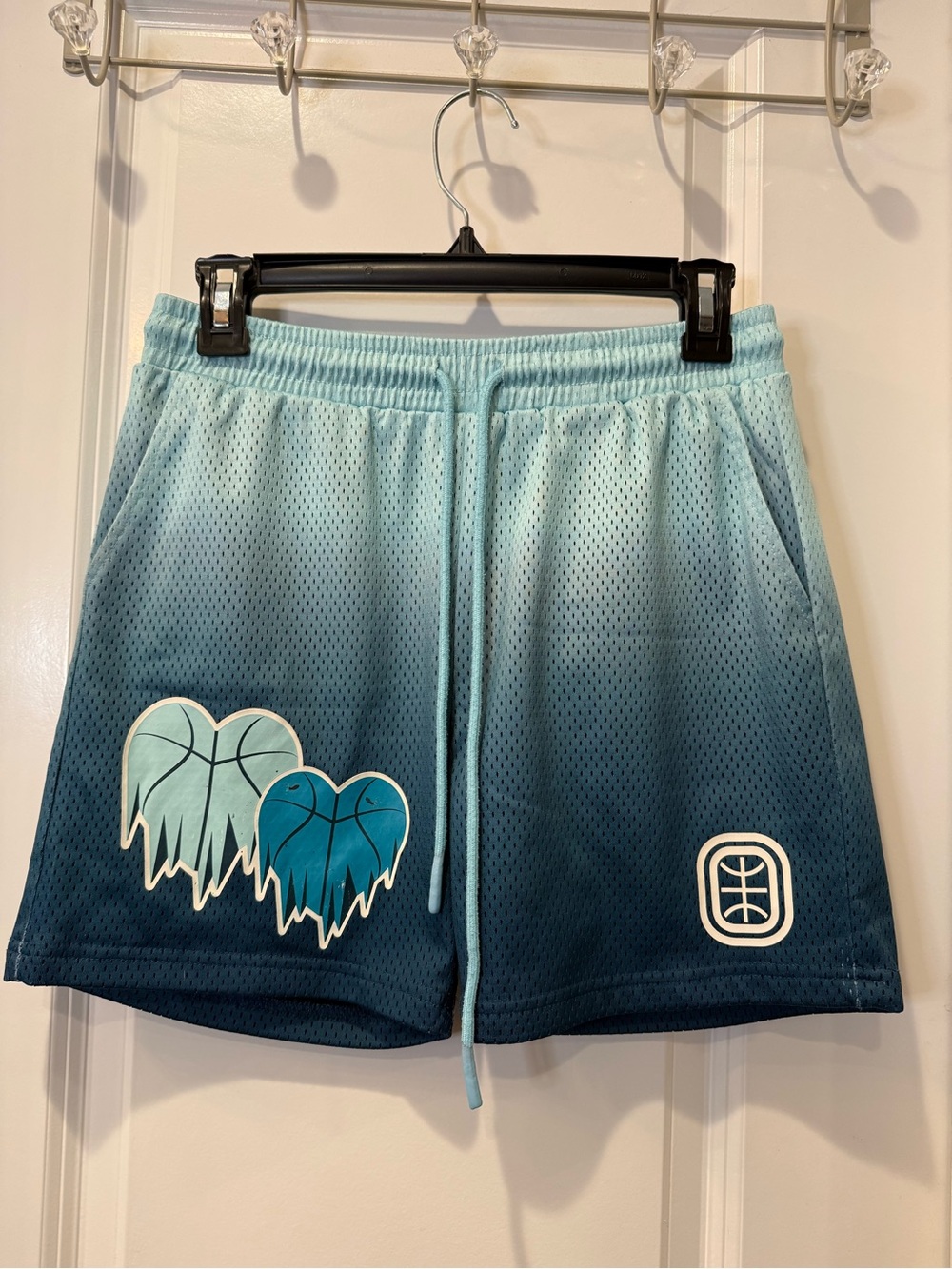 Overtime Youth Mesh XL Shorts Cold Hearts Basketball